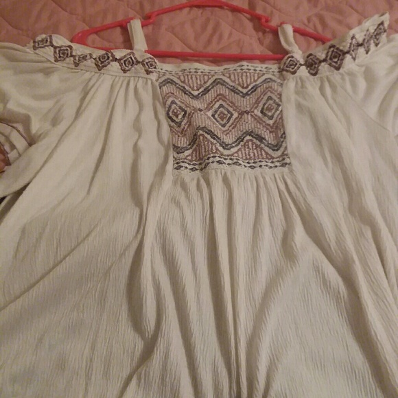 Top - Picture 3 of 3